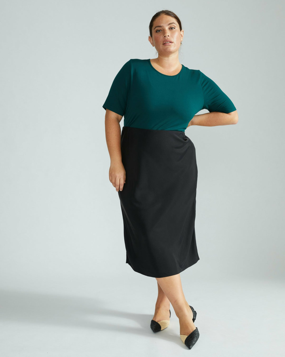 Lily Liquid Jersey Crew Neck Stovepipe Tee - Forest Green | Universal Standard