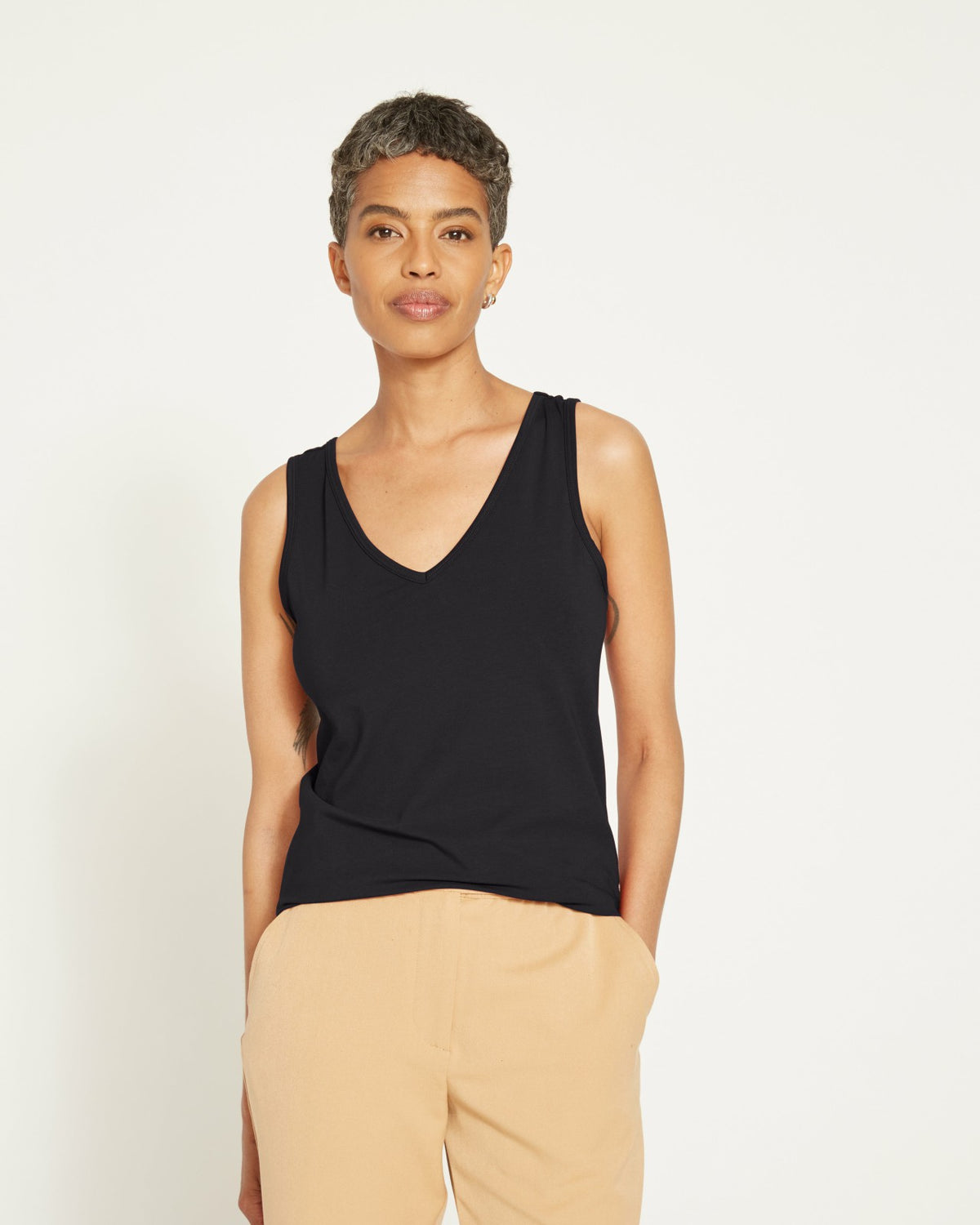 Double V Tank - Black | Universal Standard