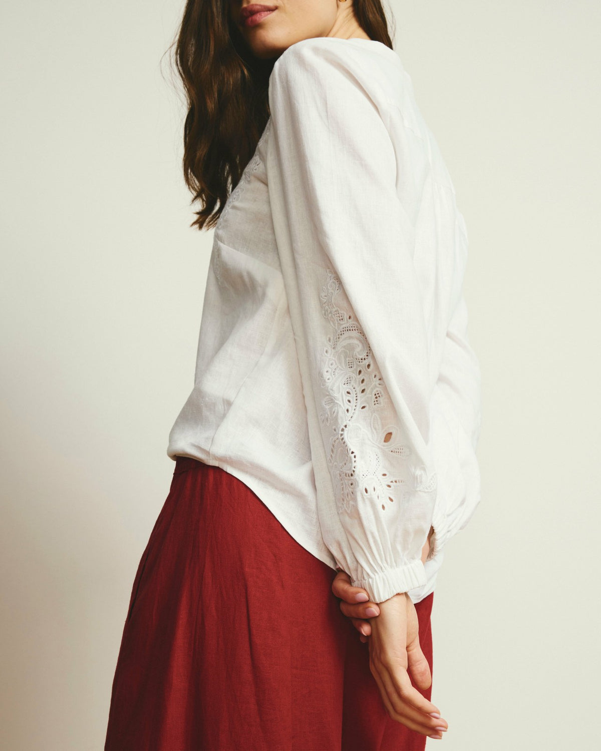 Frances Embroidered Linen Blend Blouse - White | Universal Standard