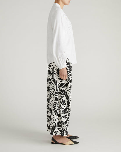 Frances Embroidered Linen Blend Blouse - White | Universal Standard