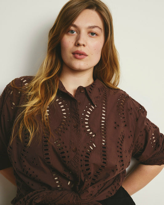 The Embroidered Artist Poplin Shirt - Peppercorn | Universal Standard