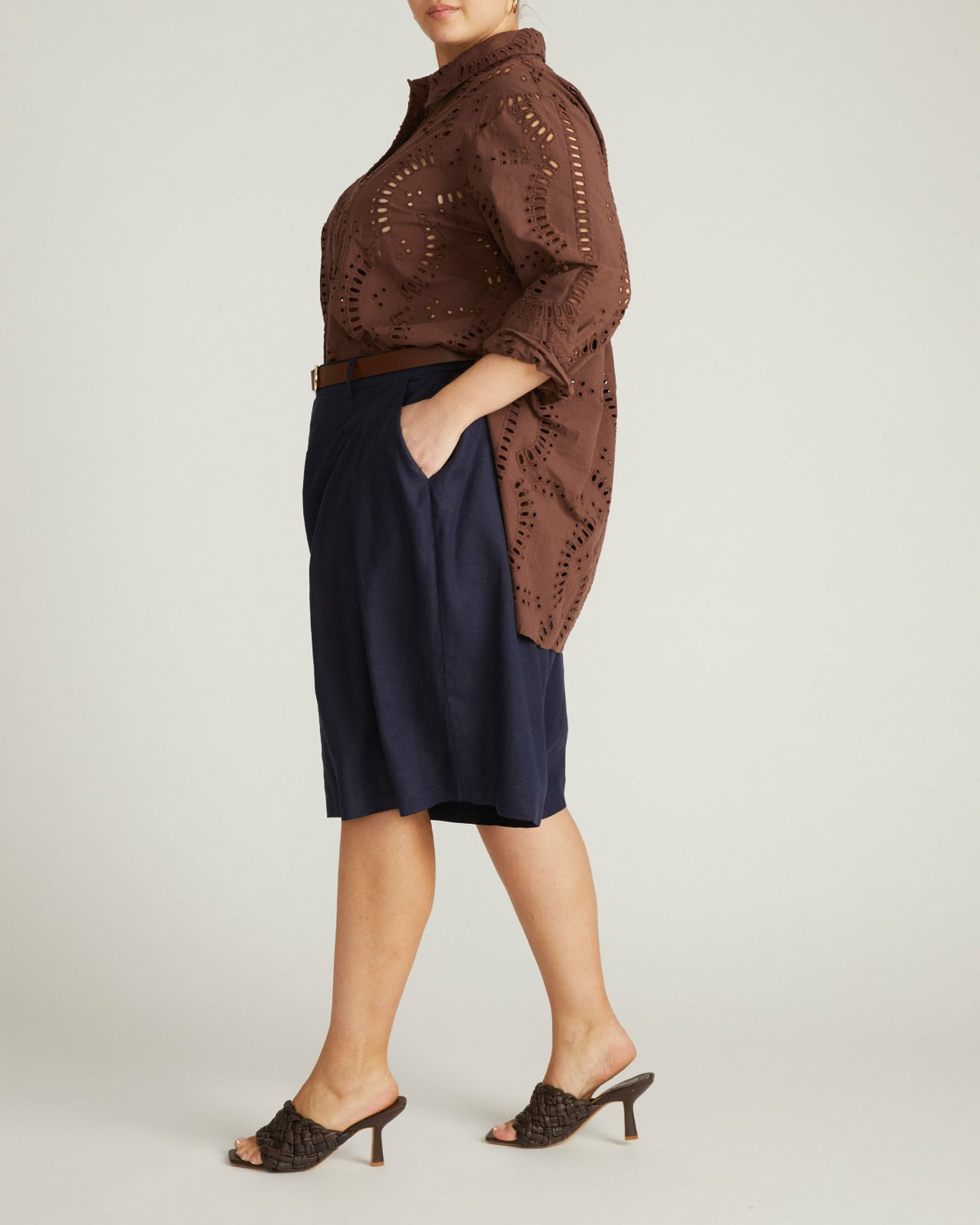 The Embroidered Artist Poplin Shirt - Peppercorn | Universal Standard