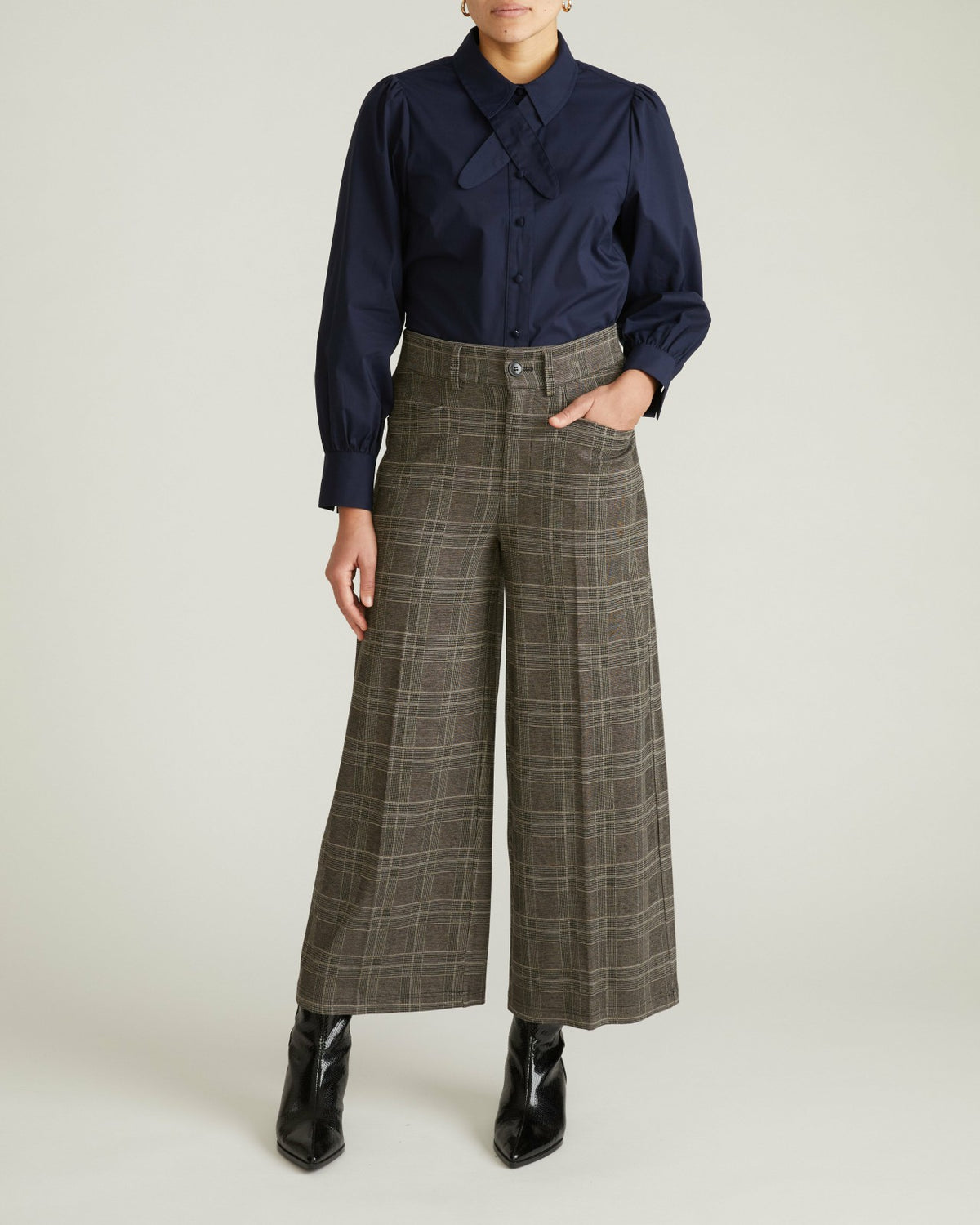 Janet Tie-Neck Cotton Poplin Shirt - Navy | Universal Standard
