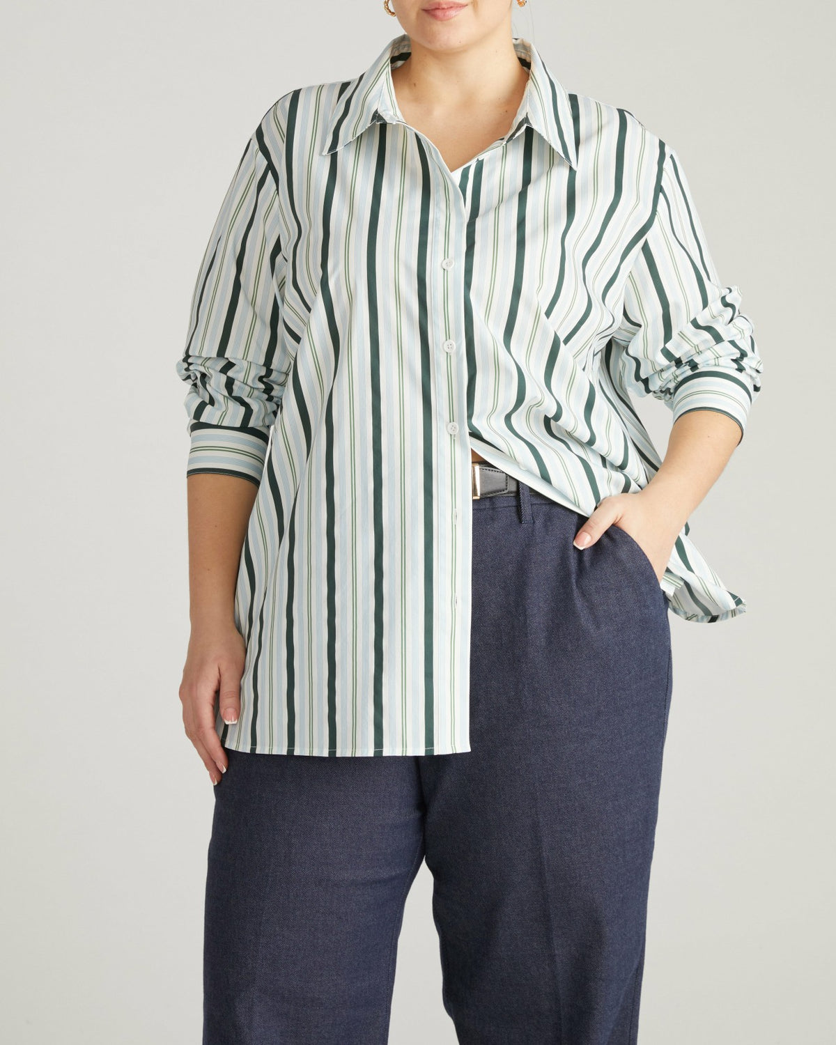 The Artist Poplin Shirt - Forest Green Multi Stripe | Universal Standard