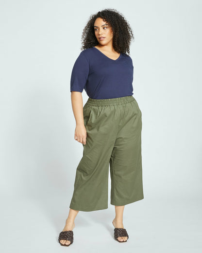Lily Liquid Jersey V-Neck Stovepipe Tee - Midnight | Universal Standard