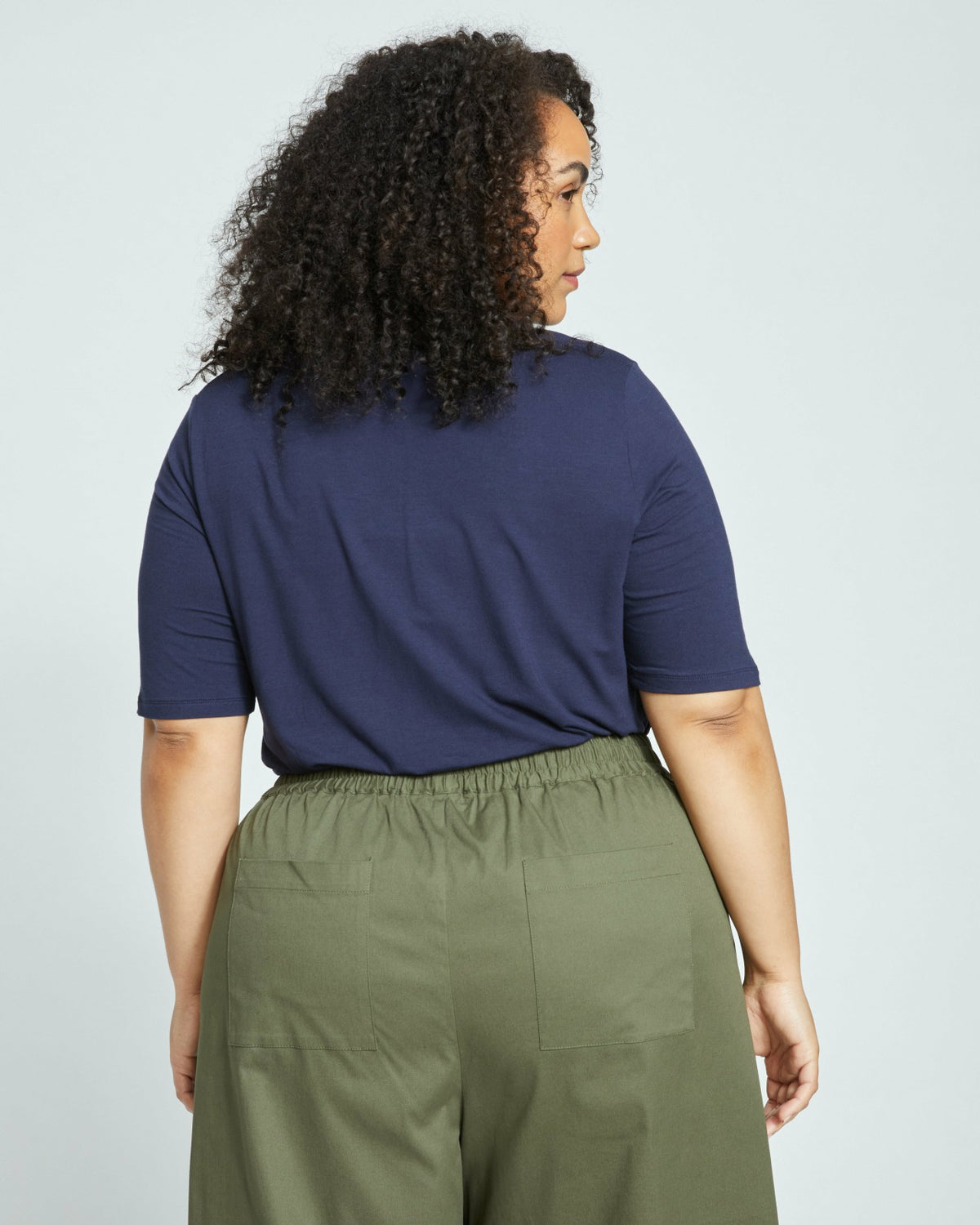 Lily Liquid Jersey V-Neck Stovepipe Tee - Midnight | Universal Standard