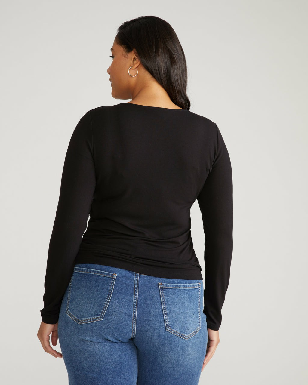 Agatha Liquid Jersey Top - Black | Universal Standard