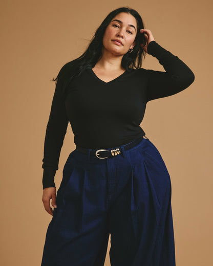 Cloud Rib Long Sleeve V-Neck Tee - Black | Universal Standard
