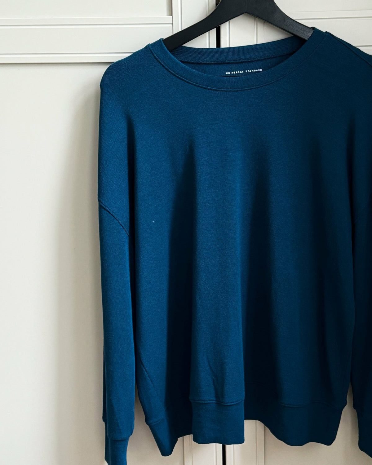 TravelKnit Sweatshirt - Blue Teal | Universal Standard