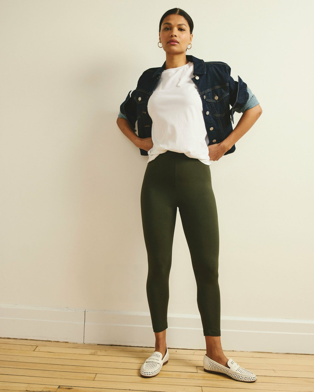 Roya Cropped Leggings 23 Inch - Nori | Universal Standard