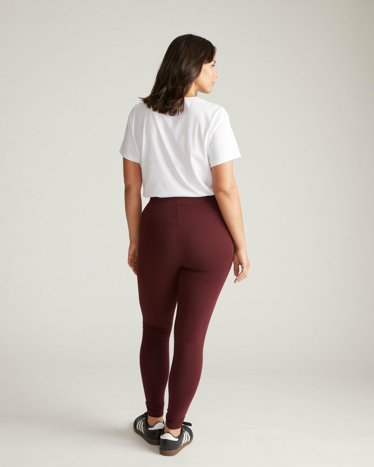 Roya Leggings 27 Inch - Black Cherry | Universal Standard