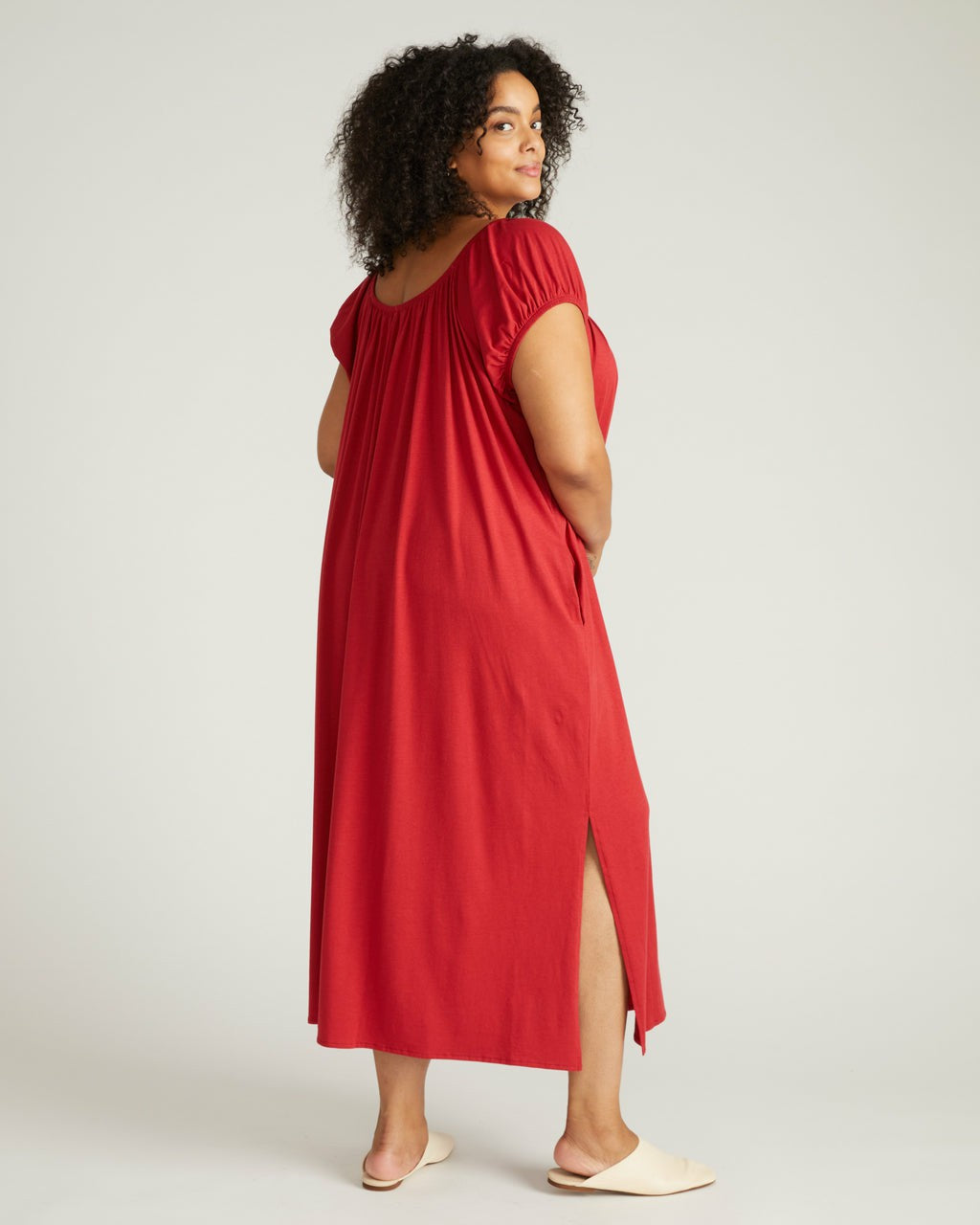 Lilian Long Sleep Dress - Raspberry | Universal Standard