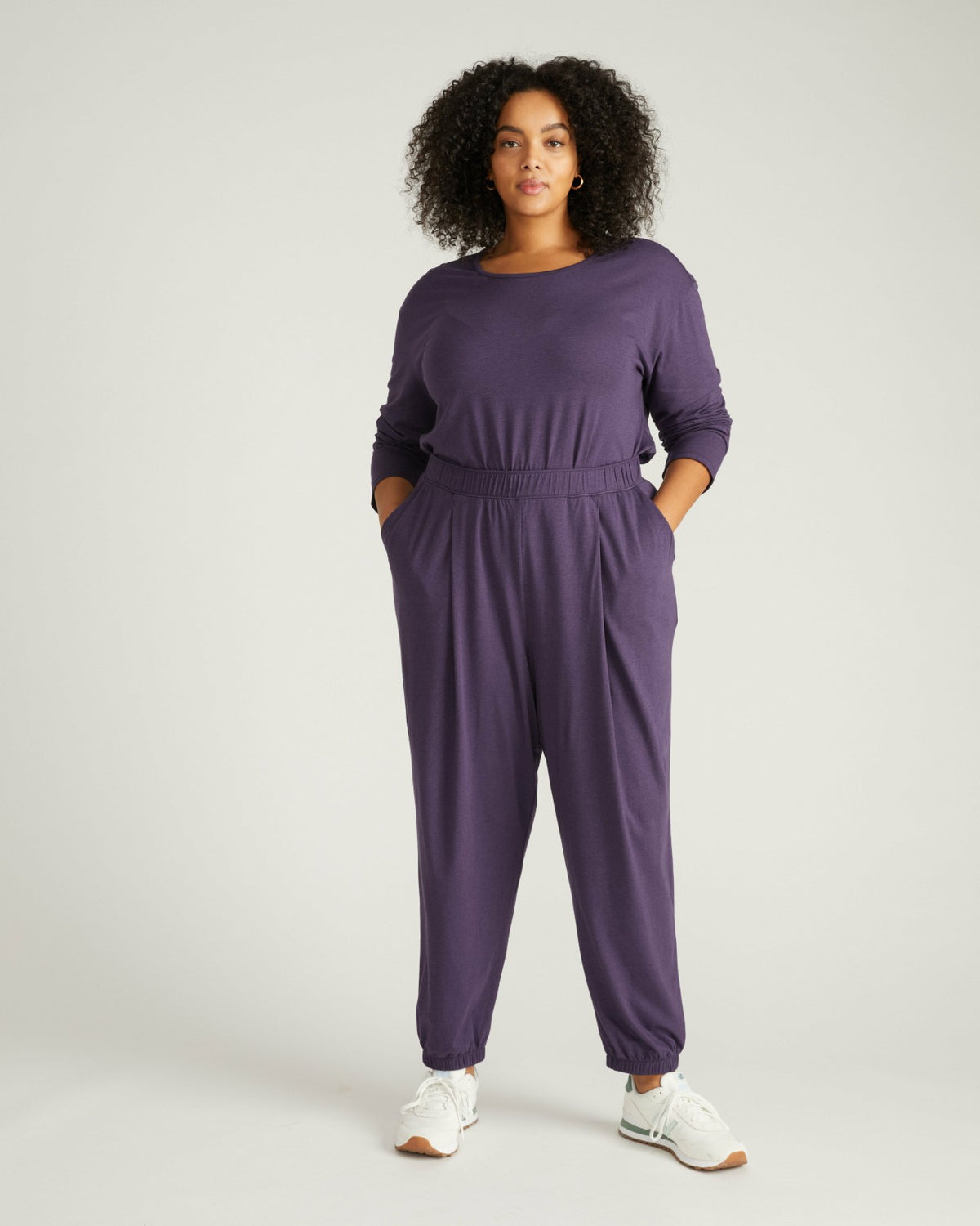 Wendy Lounge Jogger - Anthracite | Universal Standard