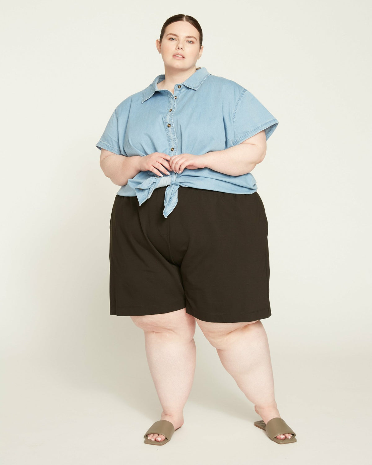 Hayes Sweatshorts - Black | Universal Standard