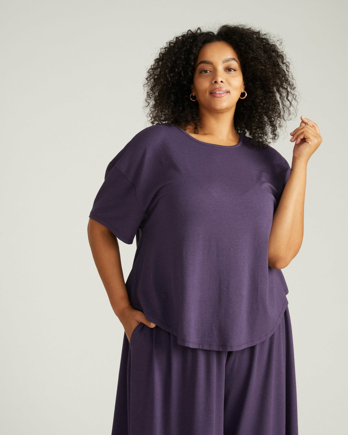 Pina Short Sleeve Lounge Tee - Anthracite | Universal Standard