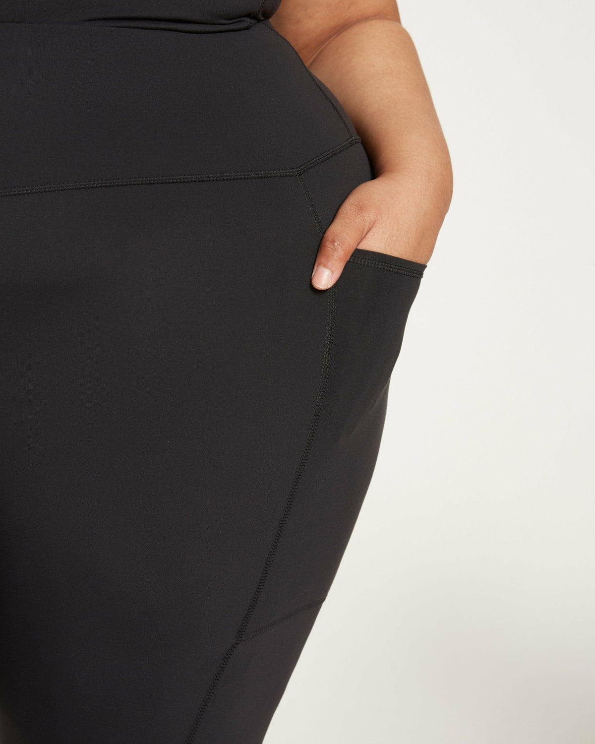 Next-to-Naked Cropped Pocket Legging - Black | Universal Standard