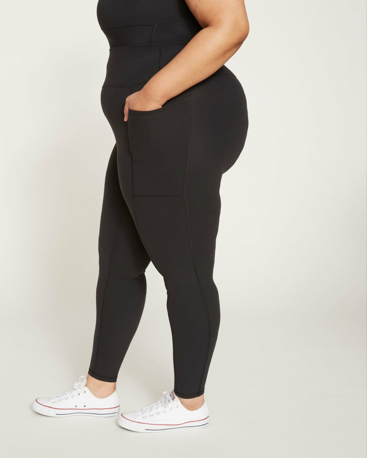 Next-to-Naked Pocket Legging - Black | Universal Standard