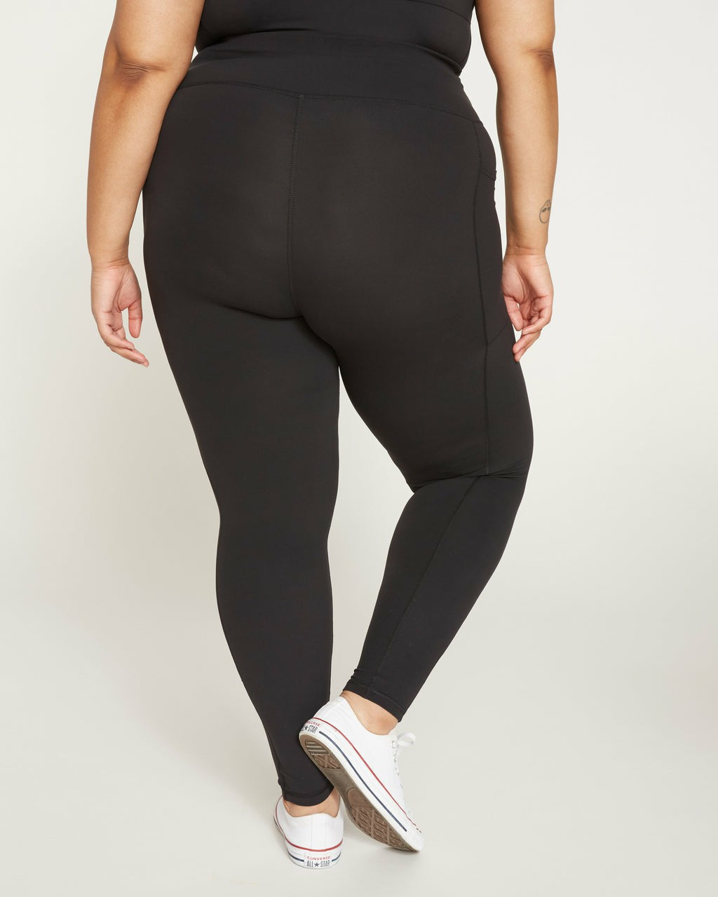 Next-to-Naked Pocket Legging - Black | Universal Standard
