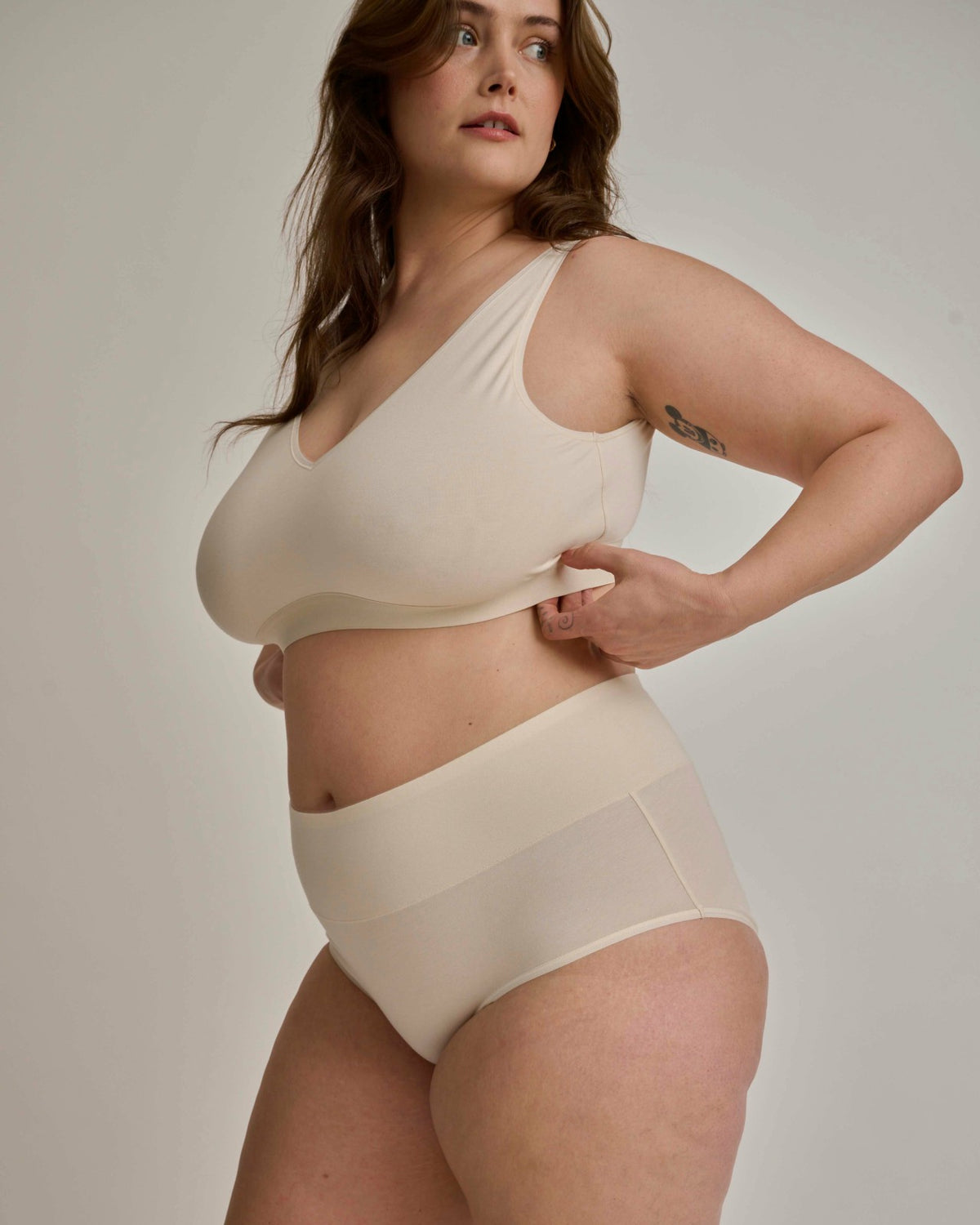 UltimateS Lounge Bra - Porcelain | Universal Standard
