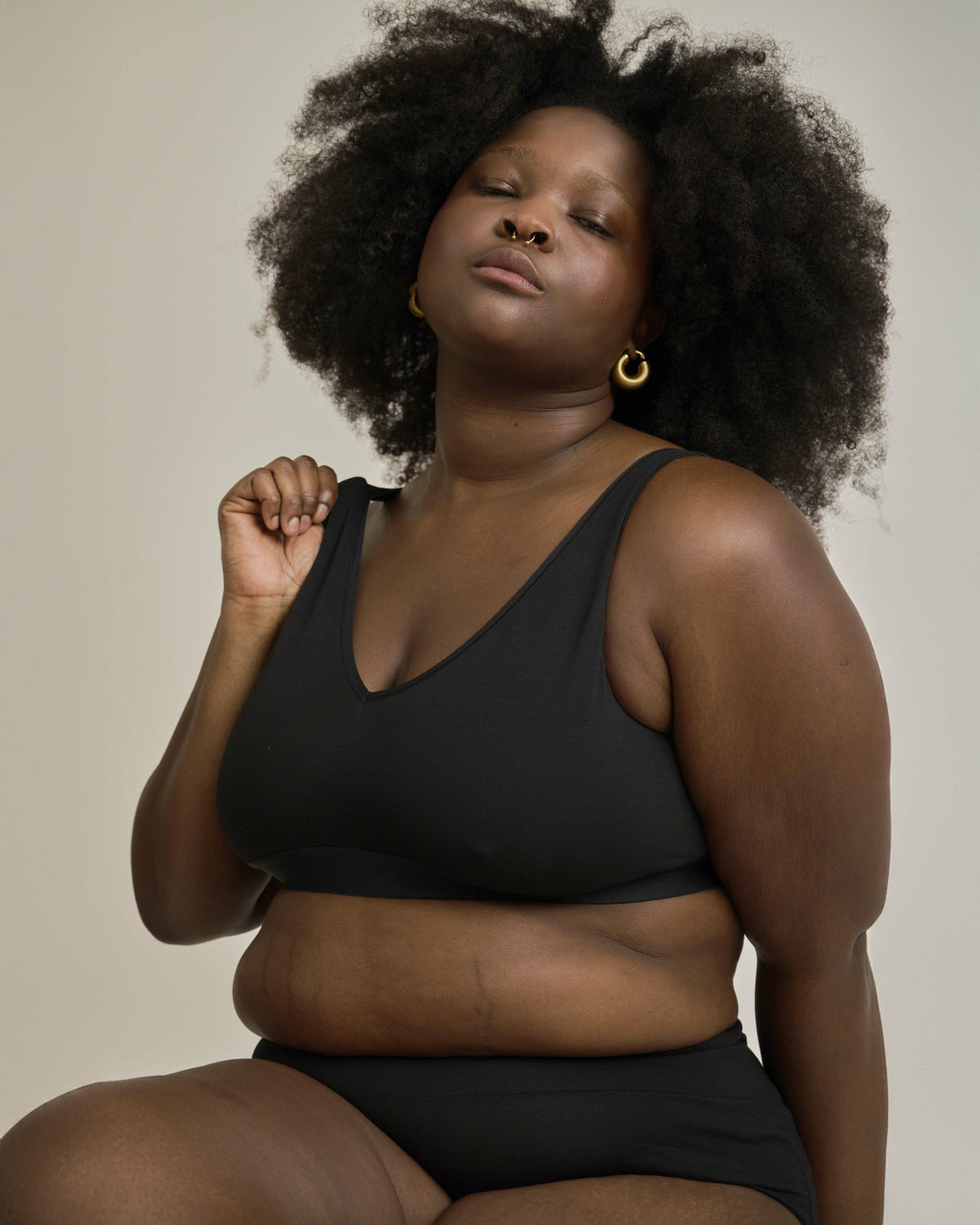 UltimateS Lounge Bra - Black | Universal Standard