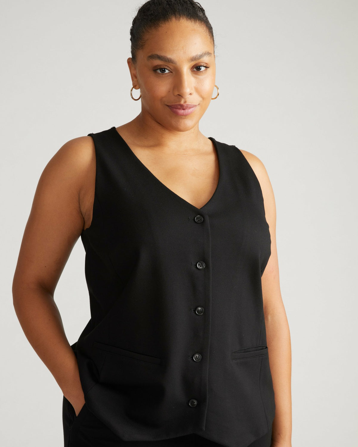 The Tailored Ponte Vest - Black | Universal Standard