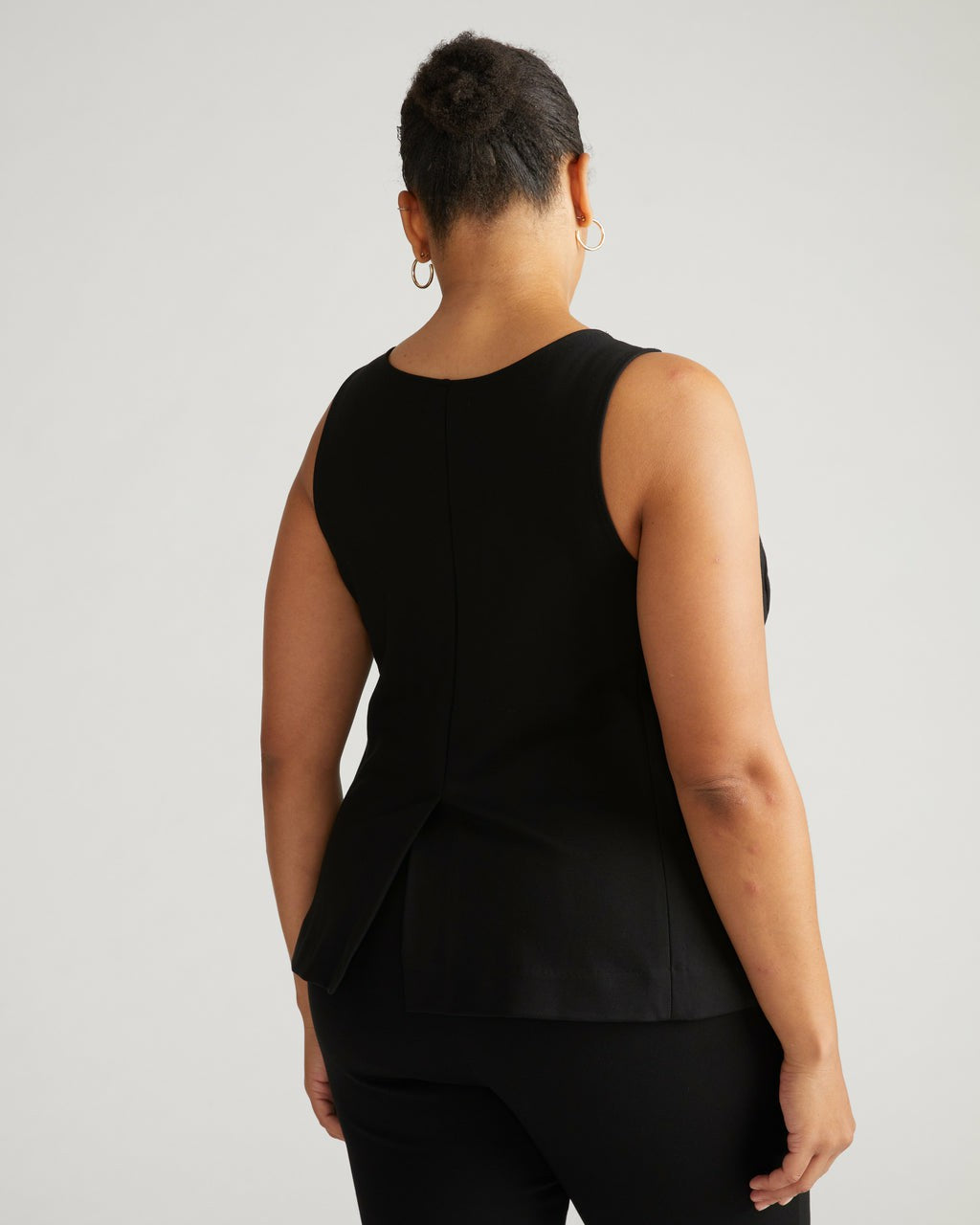 The Tailored Ponte Vest - Black | Universal Standard