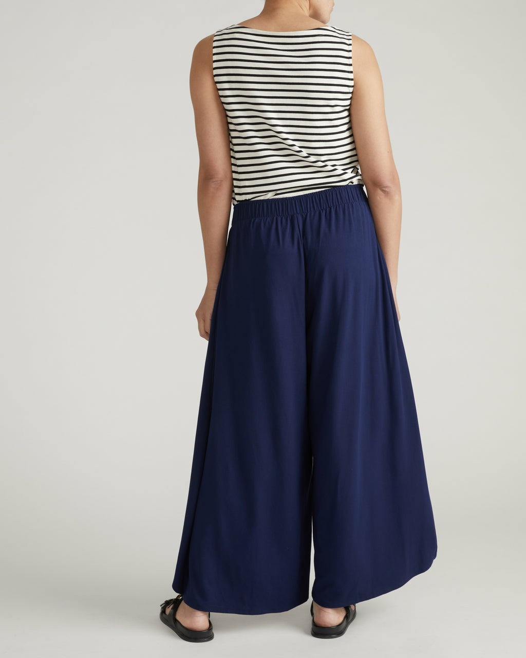 Rey Divine Jersey Pull-On Pants - Cenote | Universal Standard