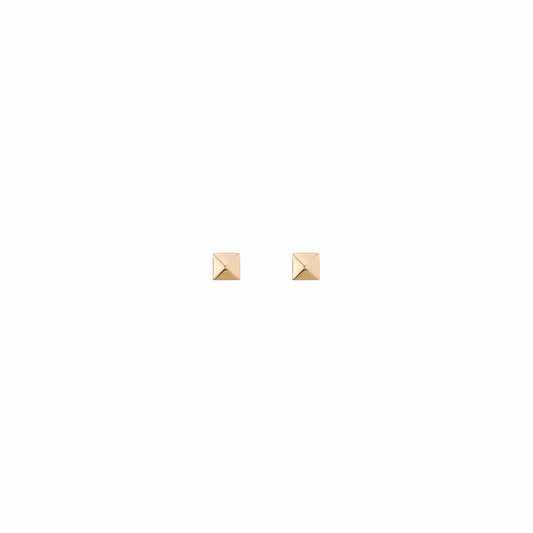 Aurate Mini Pyramid Stud Earrings | Universal Standard