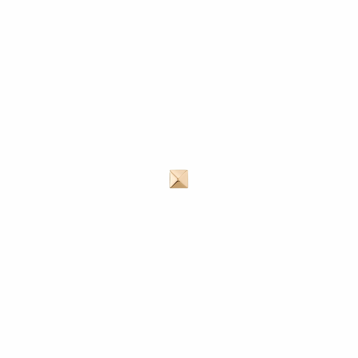 Aurate Mini Pyramid Stud Earrings | Universal Standard