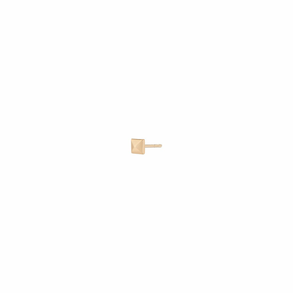 Aurate Mini Pyramid Stud Earrings | Universal Standard