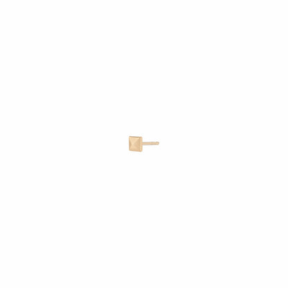 Aurate Mini Pyramid Stud Earrings | Universal Standard