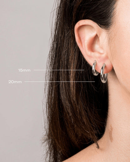 Aurate Silver Hoop Earrings | Universal Standard