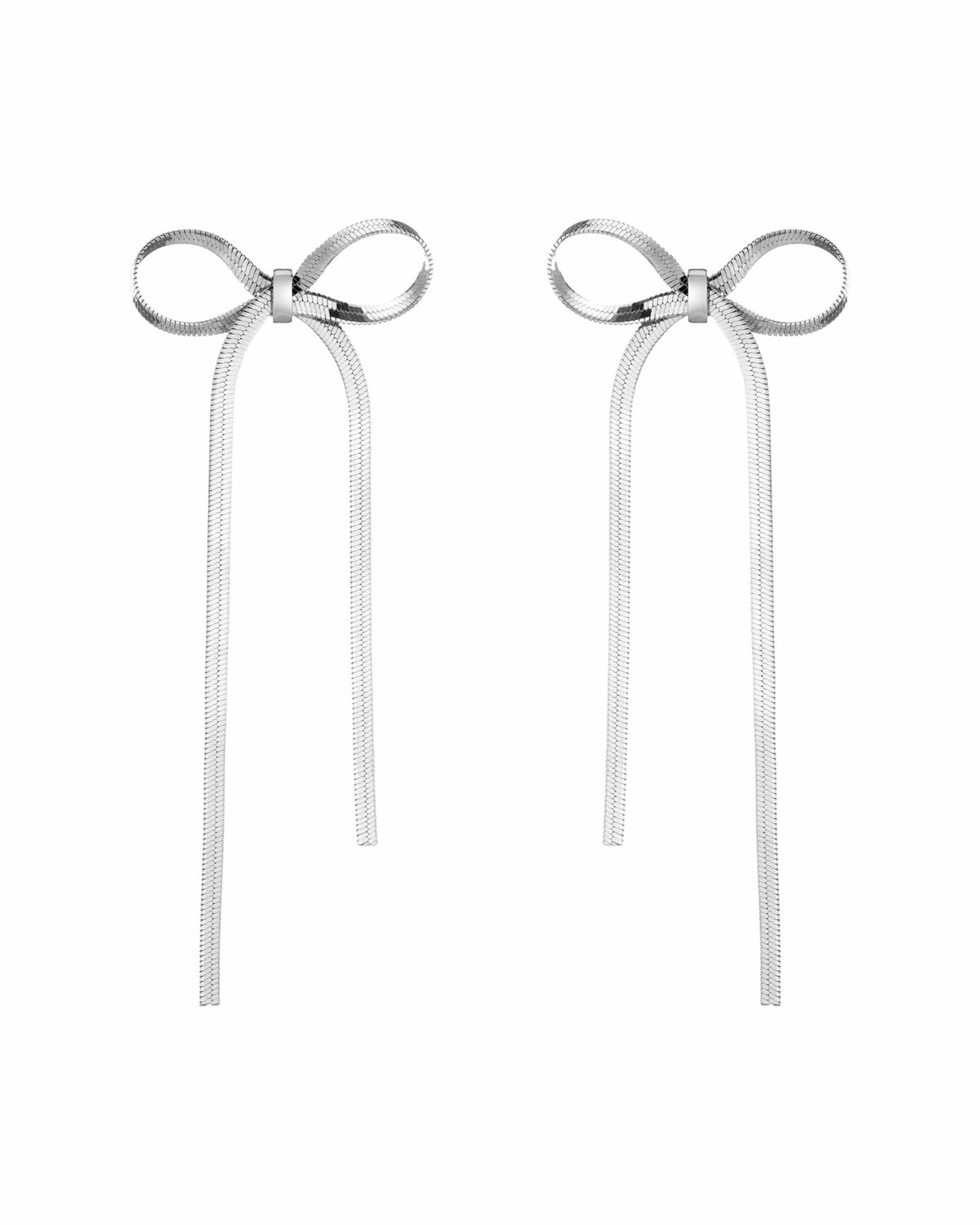 Aurate Herringbone Bow Earrings | Universal Standard