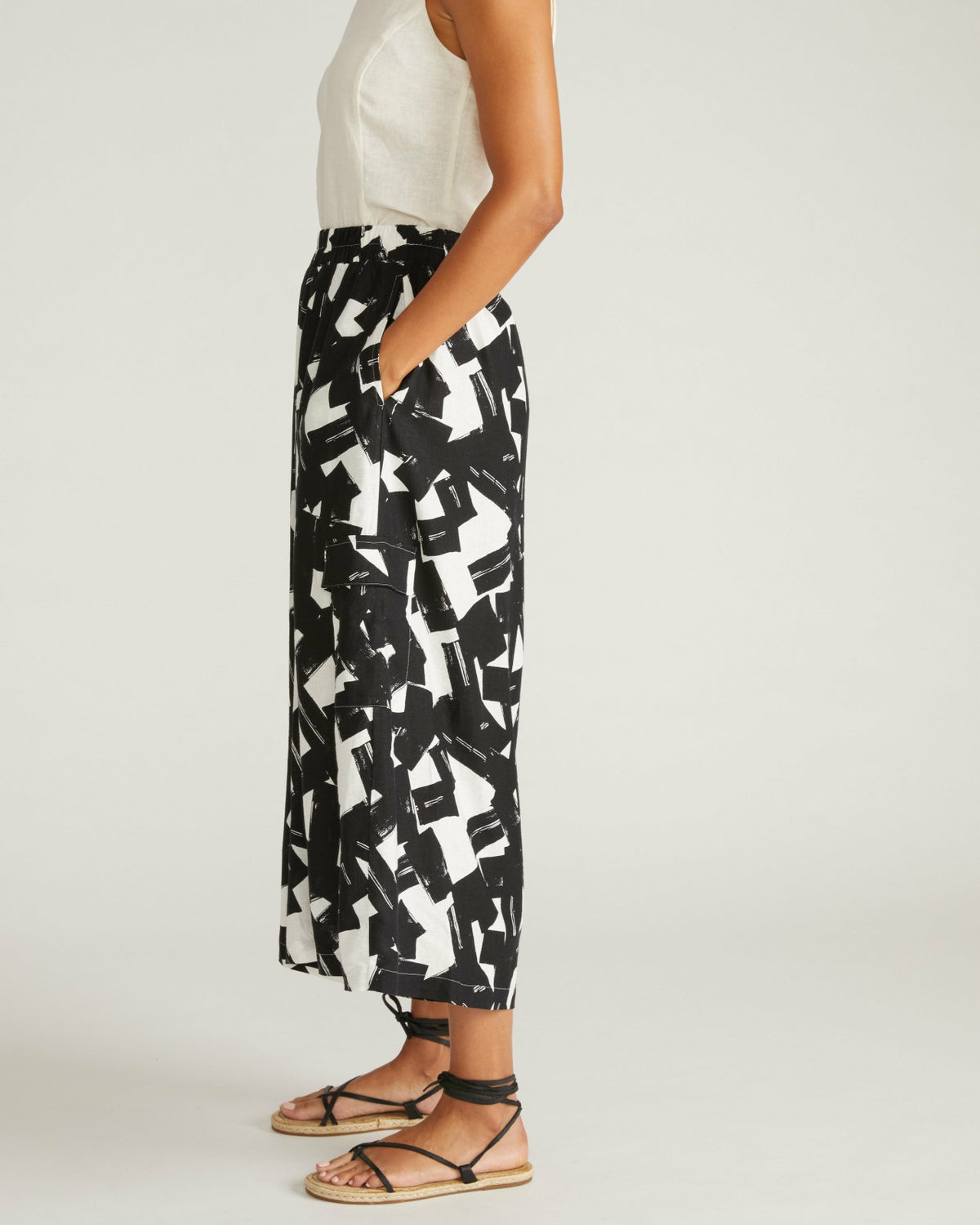 Palazzo Cargo Linen Blend Pant - Santiago Print | Universal Standard