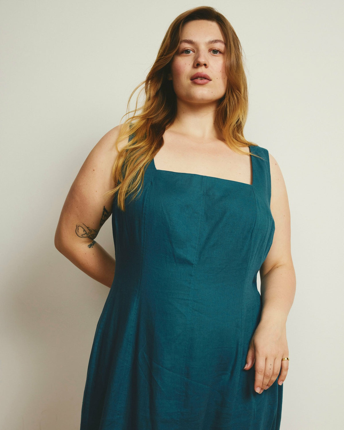 Saulay Square Neck Linen Blend Midi Dress - Ink Blue | Universal Standard