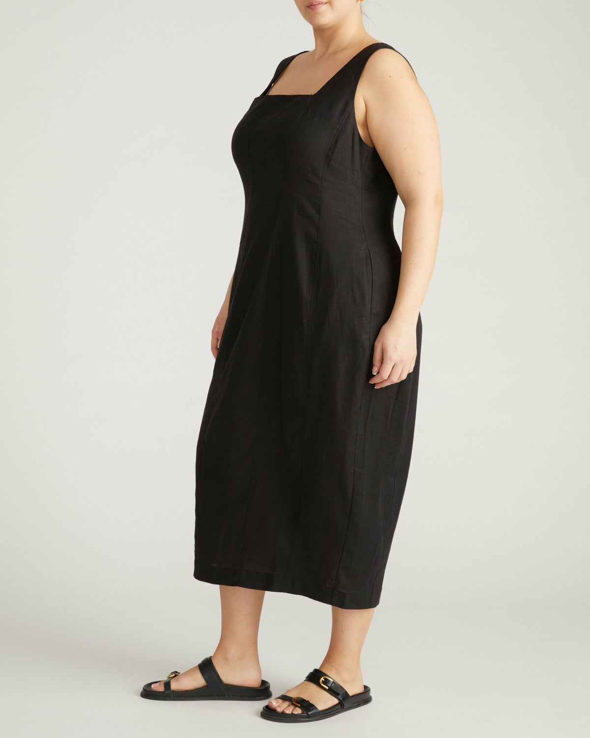 Saulay Square Neck Linen Blend Midi Dress - Black | Universal Standard
