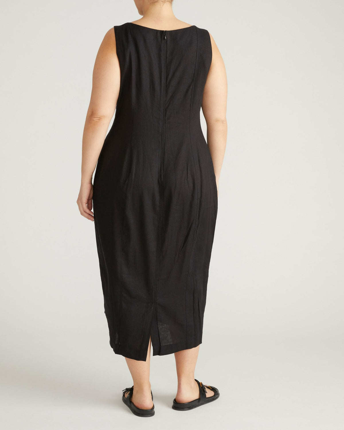 Saulay Square Neck Linen Blend Midi Dress - Black | Universal Standard
