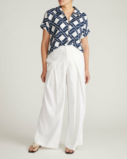 Sandy Short Sleeve Stretch Linen Blend Shirt - Geometrica Print | Universal Standard