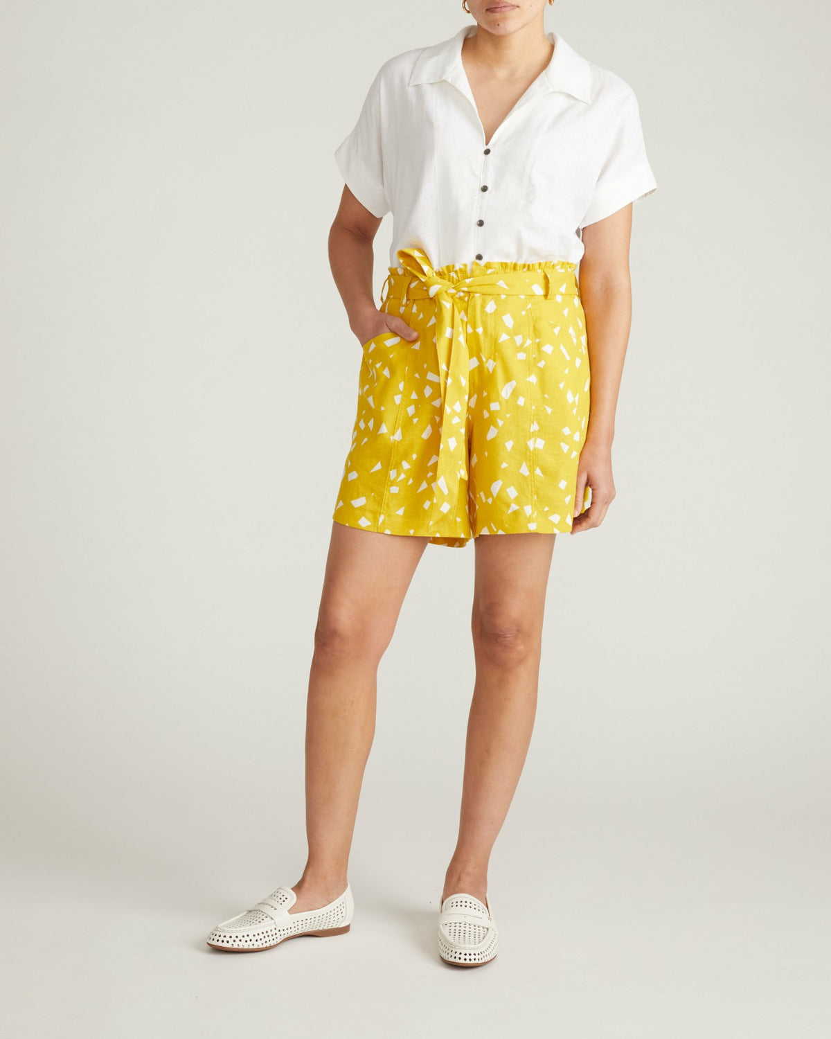 Sandy Short Sleeve Stretch Linen Blend Shirt - White | Universal Standard