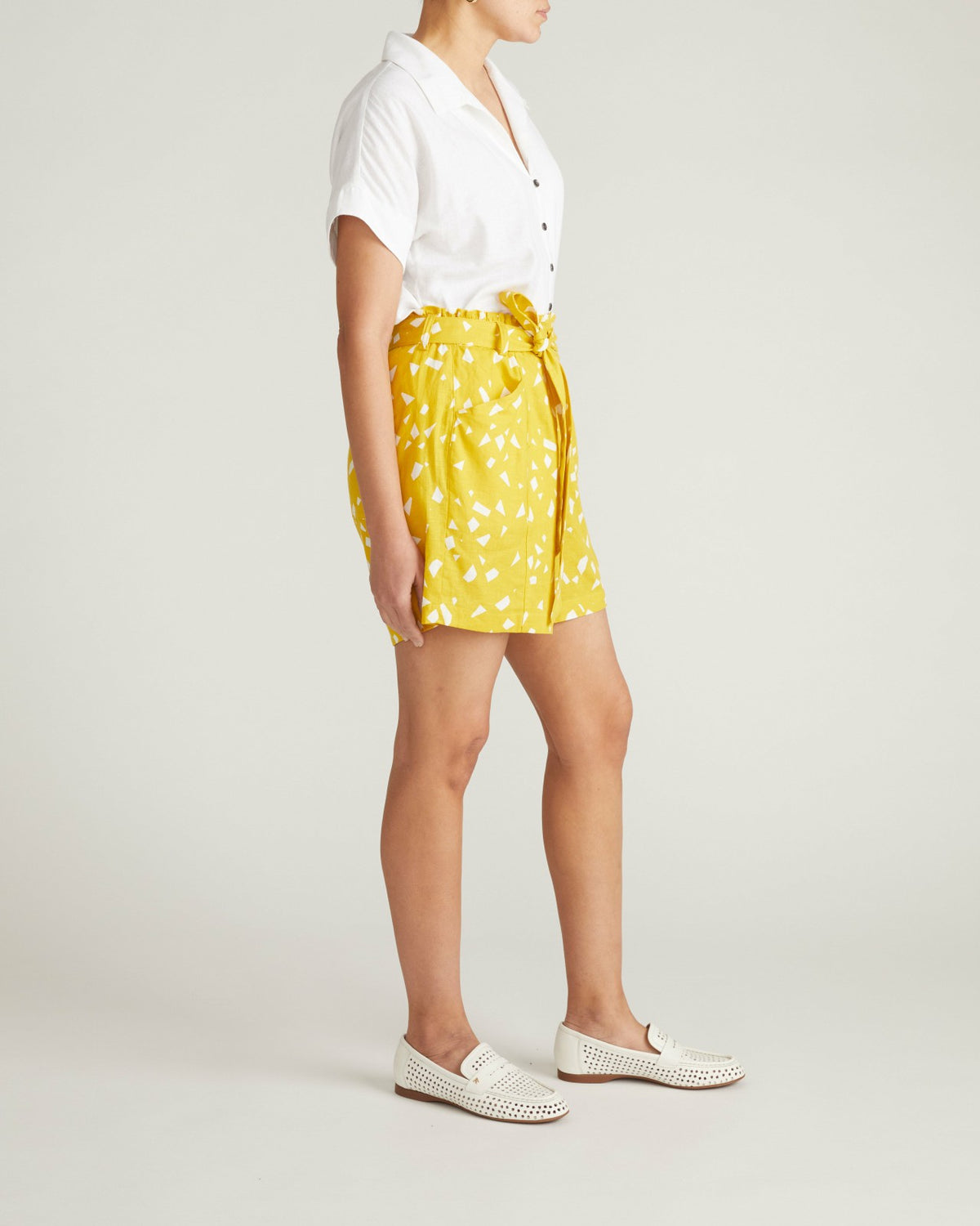 Sandy Short Sleeve Stretch Linen Blend Shirt - White | Universal Standard