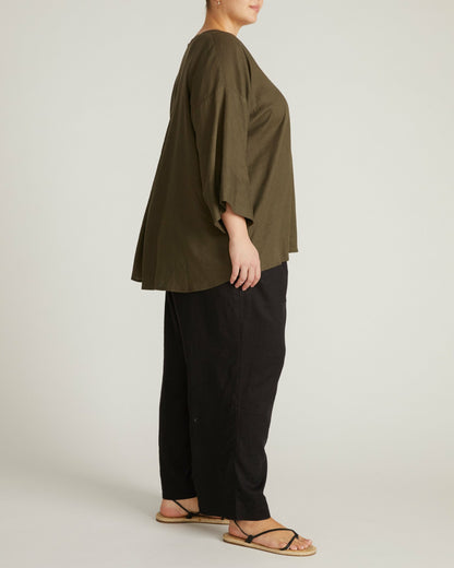 Elio V-Neck Linen Blend Top - Camo | Universal Standard