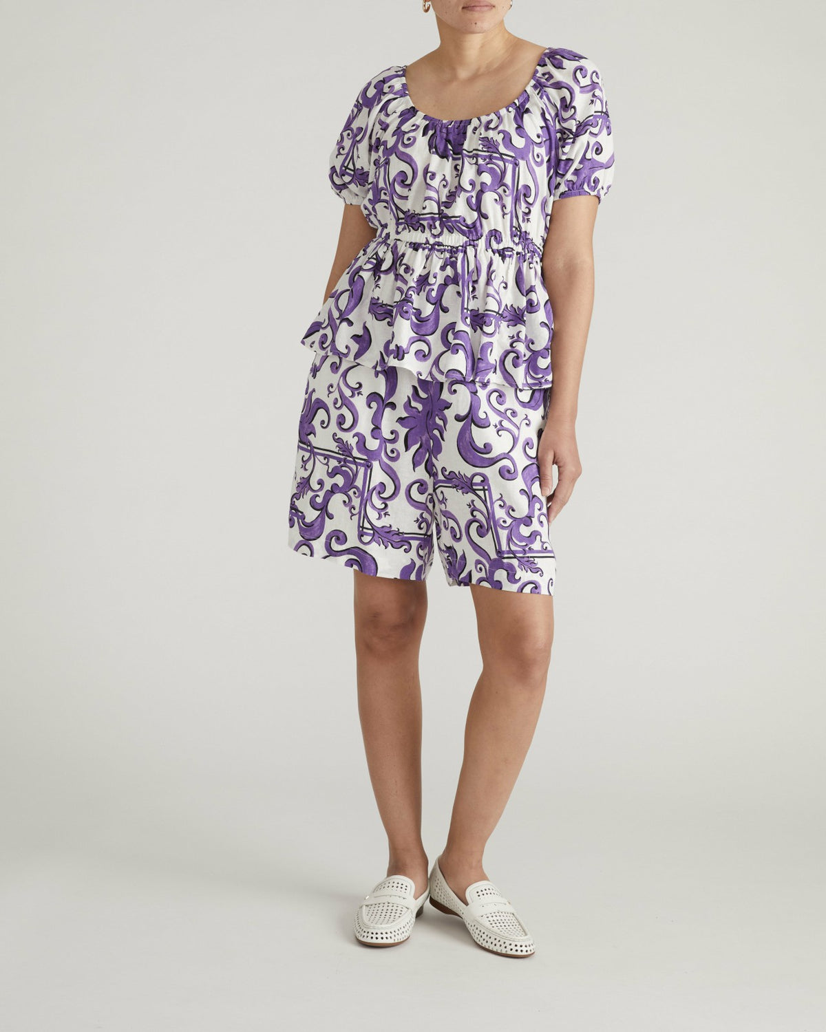 Andrea Peplum Linen Blend Top - Purple Majolica Print | Universal Standard