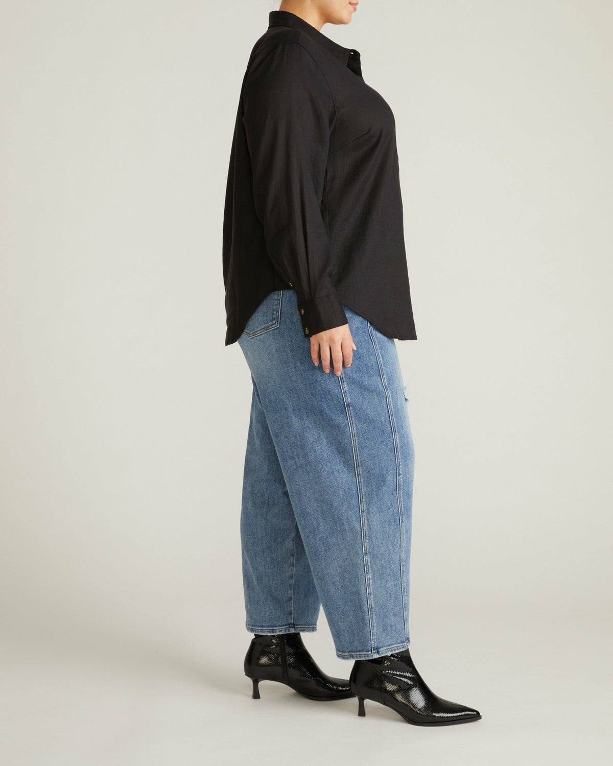 Elbe Stretch Linen Blend Shirt - Black | Universal Standard