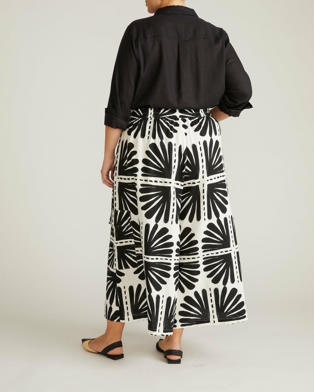 Palazzo Cargo Linen Blend Pant - Ink Bloom Print | Universal Standard