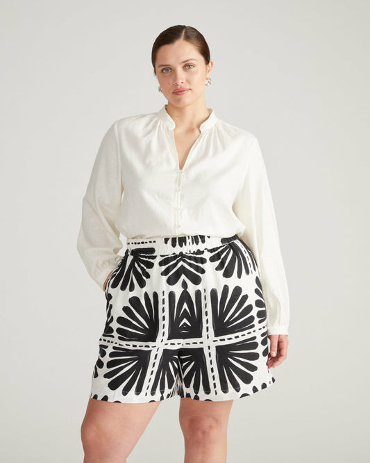 Juniper Linen Blend Easy Pull-On Shorts - Ink Bloom Print | Universal Standard