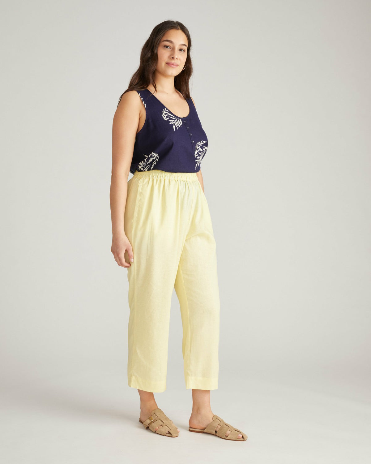 Iris Linen Blend Easy Pull-On Pants - Twinkle | Universal Standard