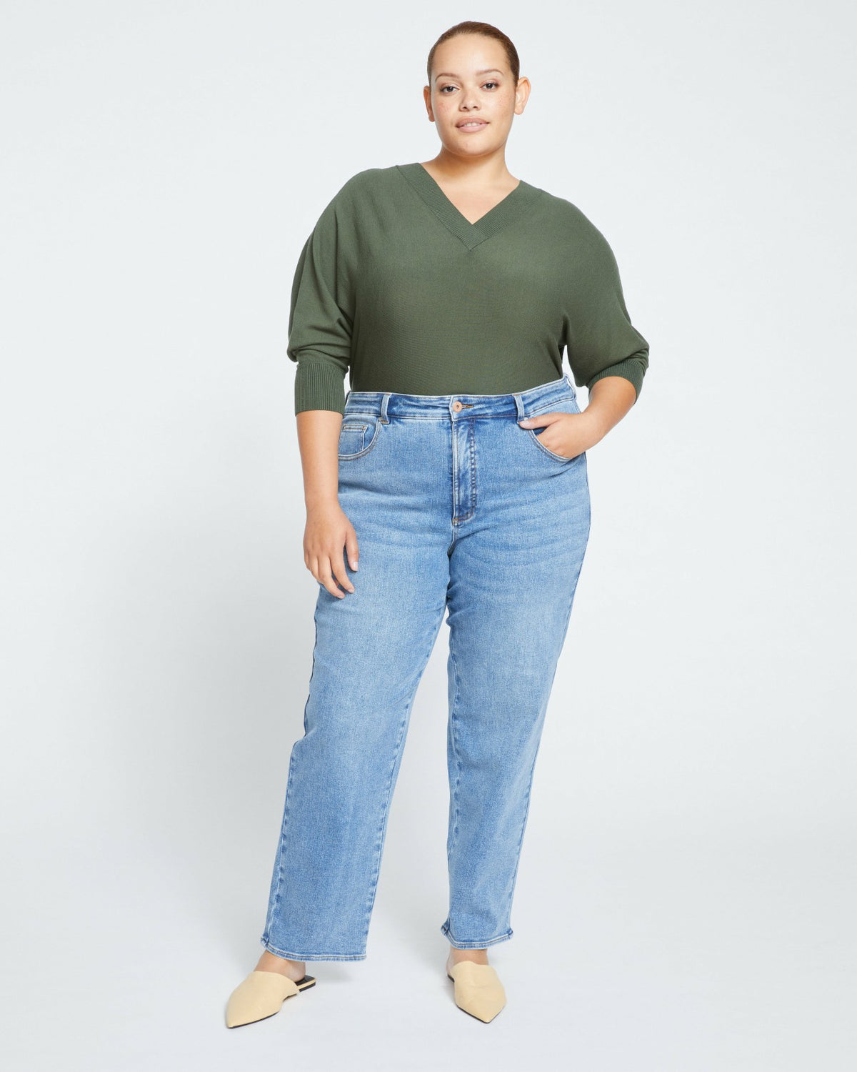Etta High Rise Straight Leg Jeans 31 Inch - Distressed Washed Indigo | Universal Standard