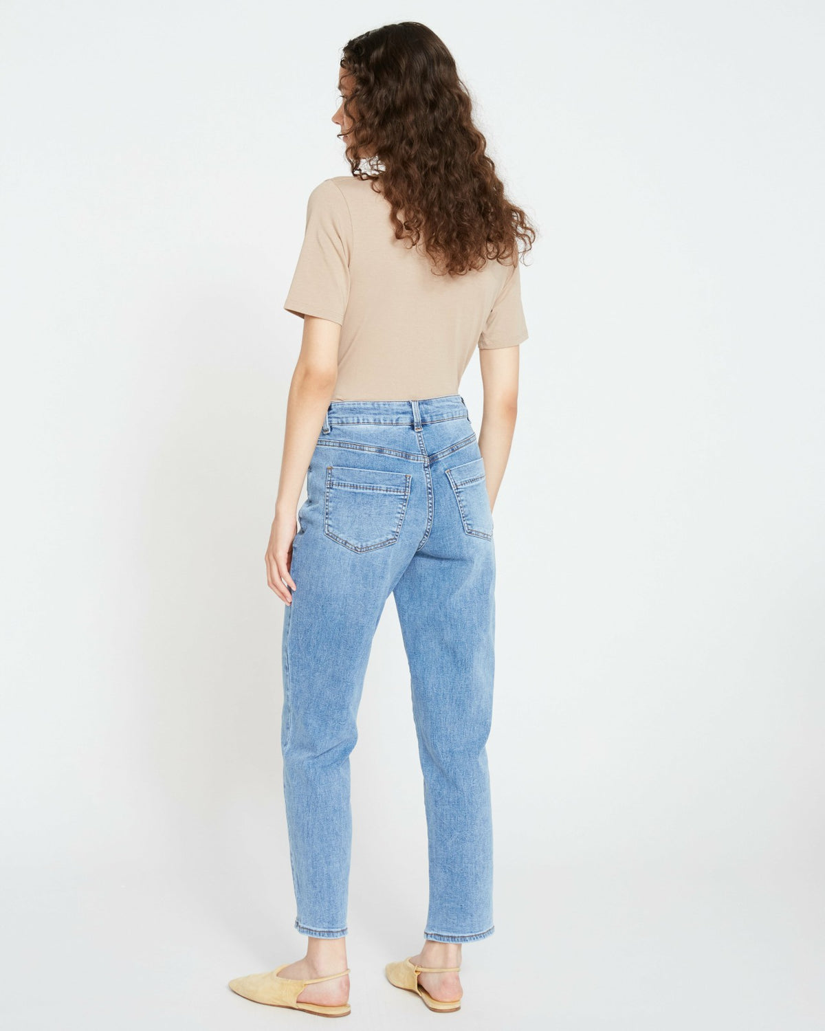 Dylan High Rise Tapered Jeans 29 Inch - Classic Washed Blue | Universal Standard