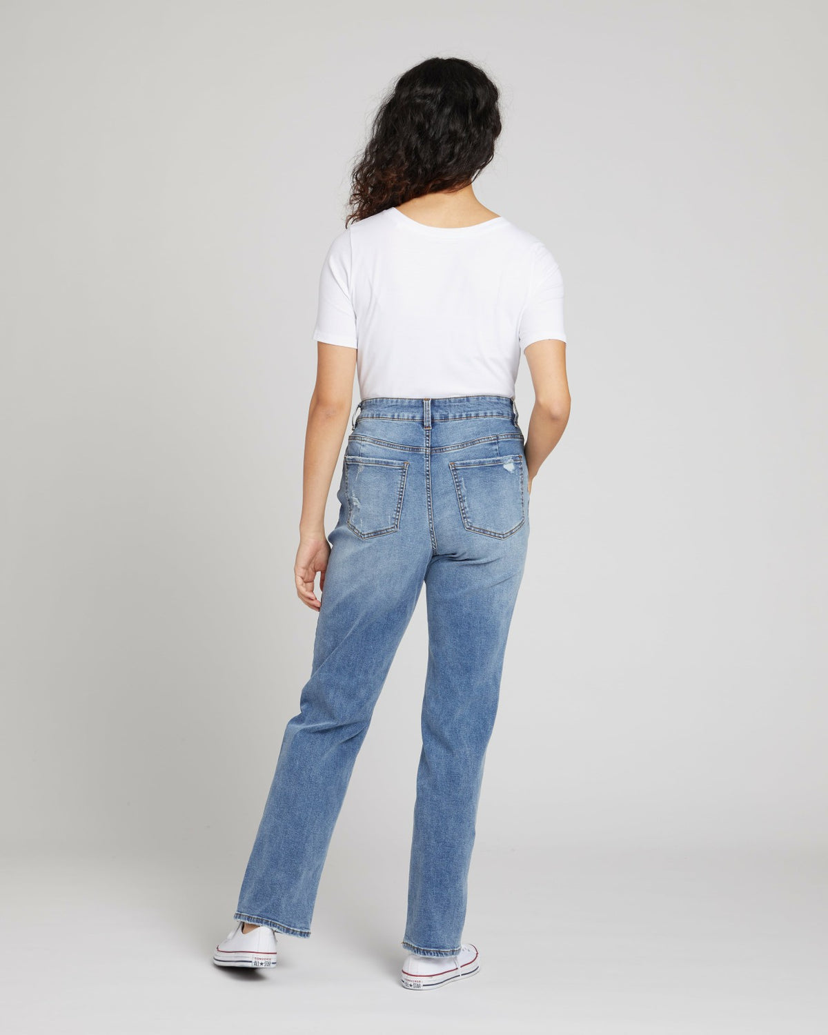 Donna High Rise Curve Straight Leg Jeans 32 Inch - Distressed Indigo | Universal Standard
