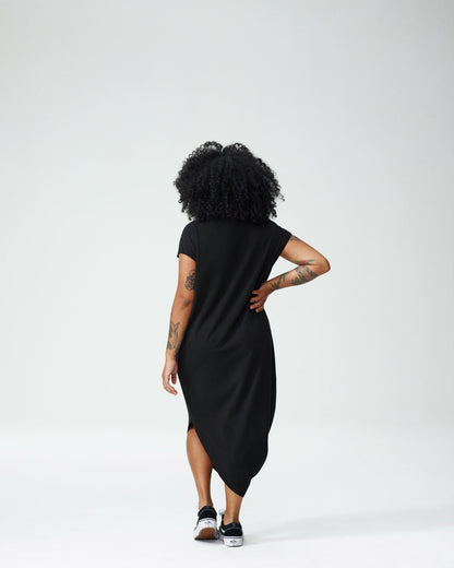 Iconic Petite Geneva Dress - Black | Universal Standard